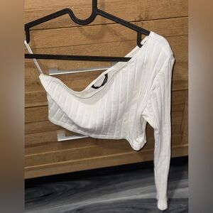 One shoulder crop top